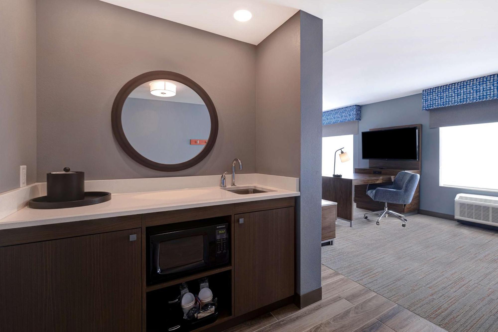 Hampton Inn Crown Point, In エクステリア 写真